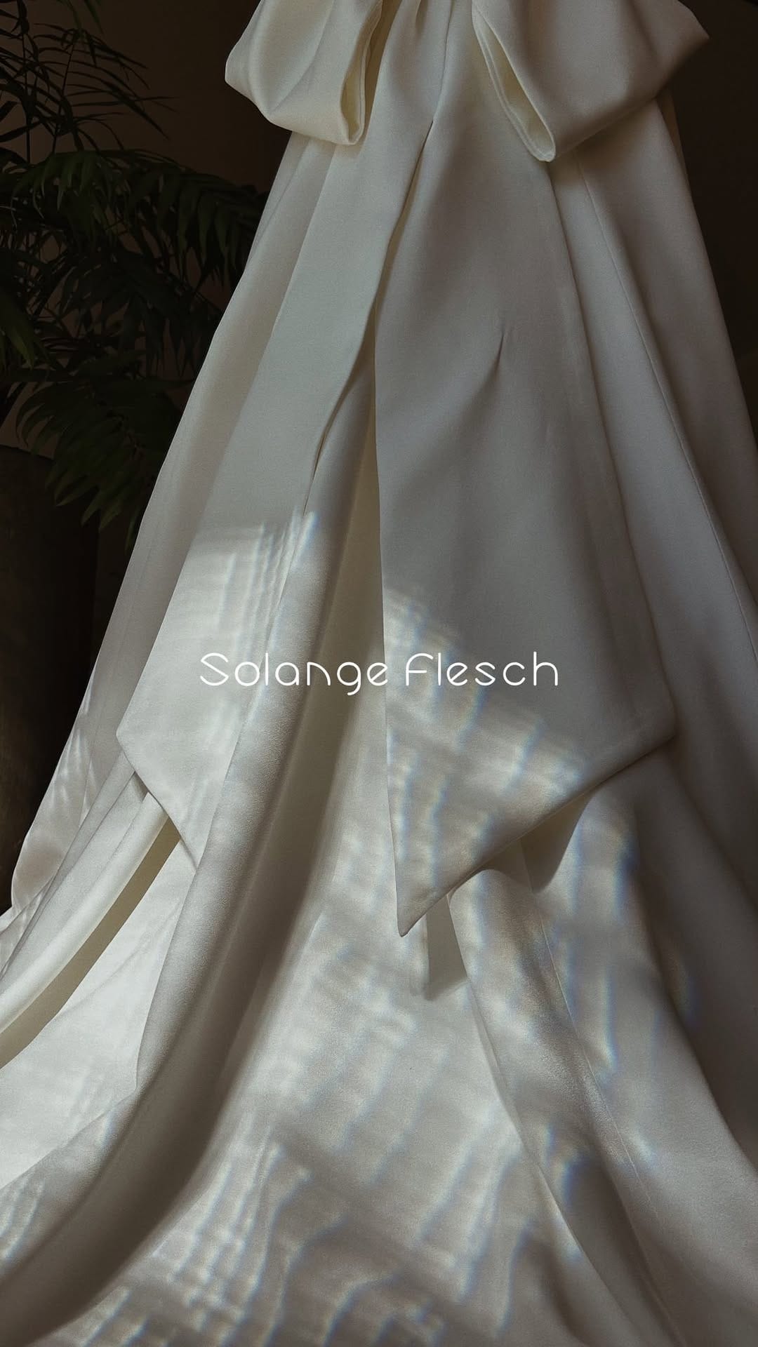 Post 9 by Solange Flesch | Estilista de noivas em Novo Hamburgo on Instagram (video)