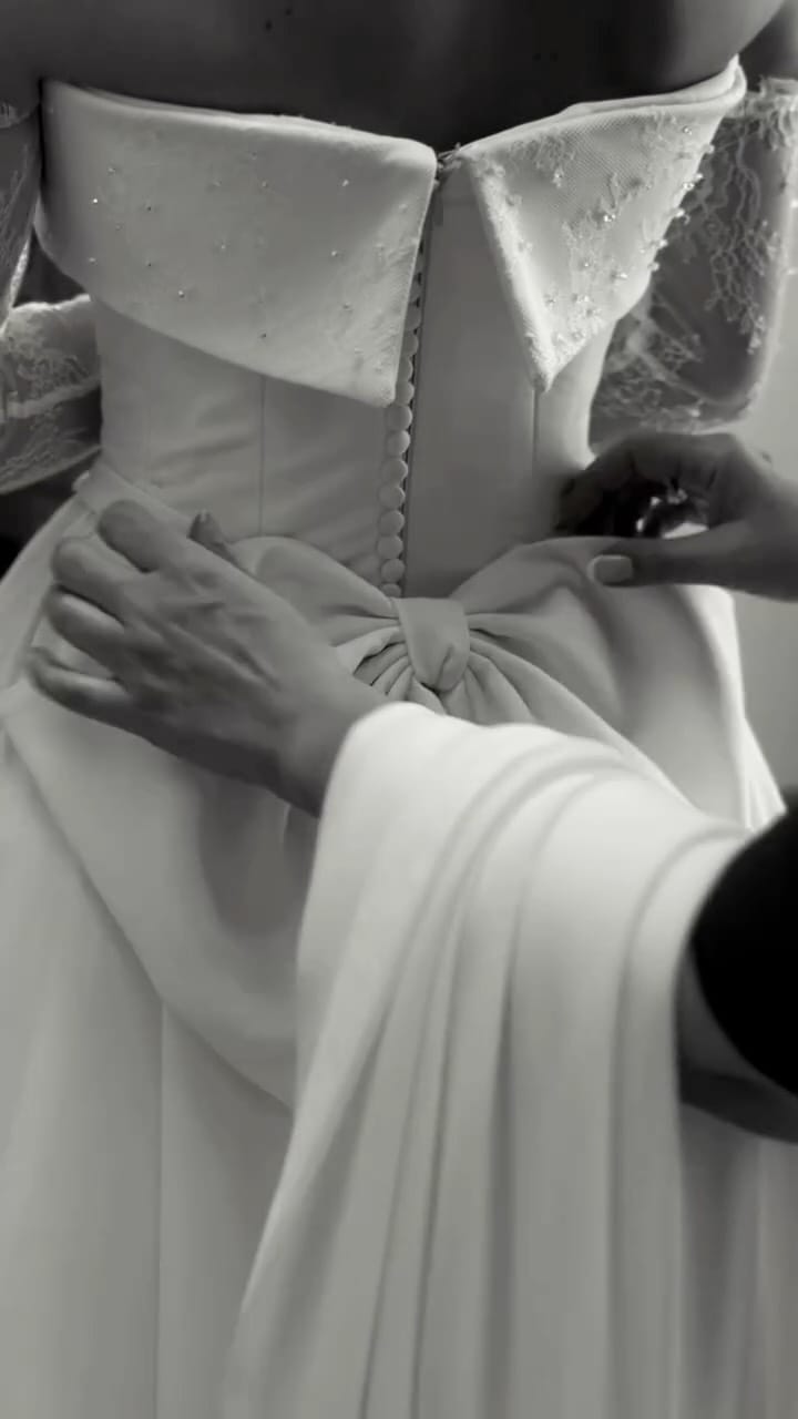 Post 5 by Solange Flesch | Estilista de noivas em Novo Hamburgo on Instagram (video)