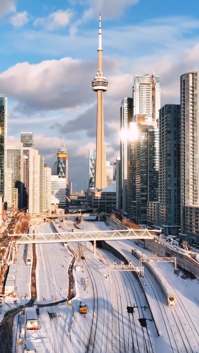 Post 1 by AboutCanada 🇨🇦🇺🇸 on Instagram (video)