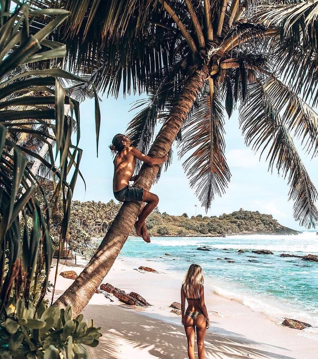 Post 10 by LUXYZ BOUTIQUE on Instagram (image)