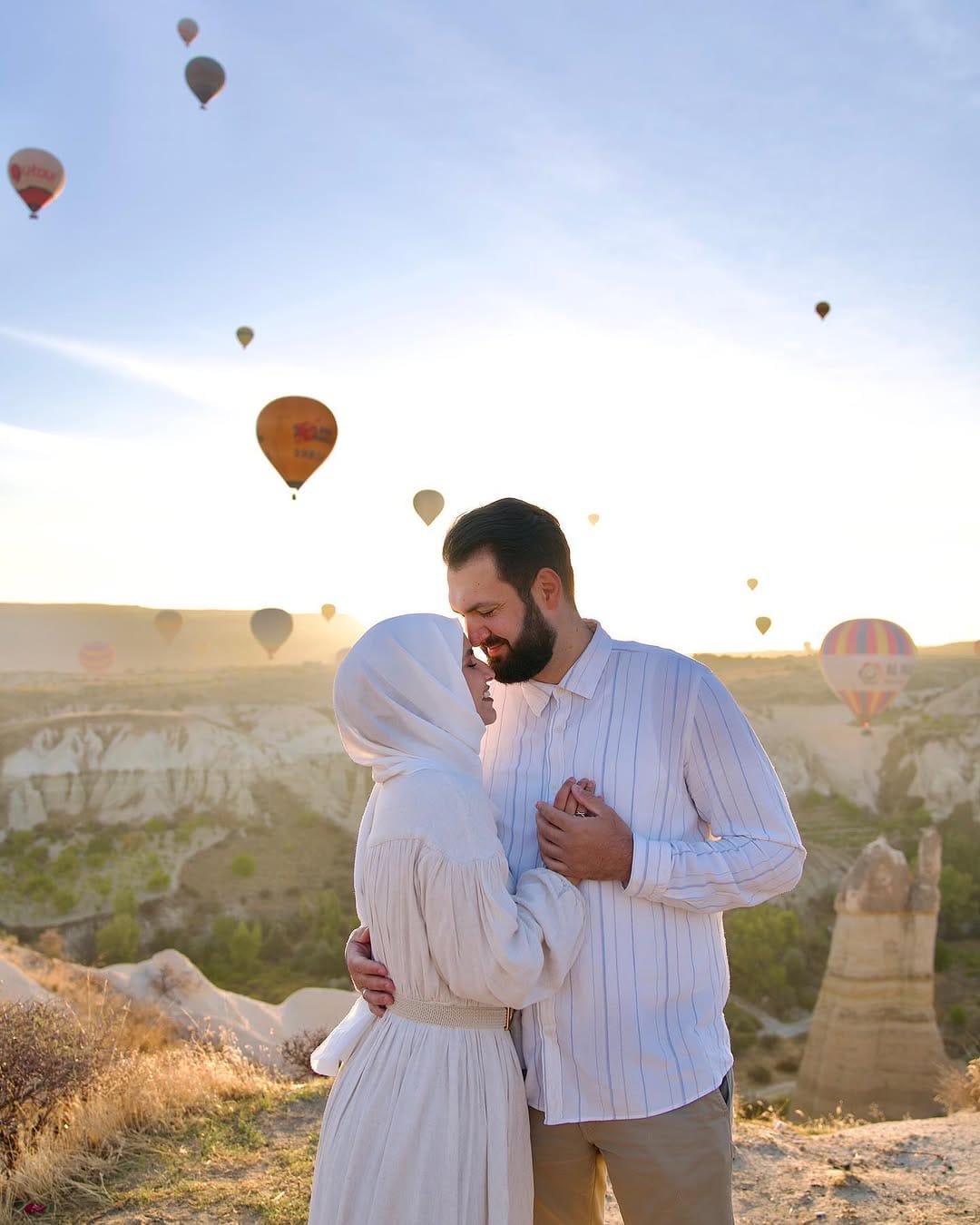 Post 9 by Yasemin K. | Photographer for Weddings & more on Instagram (carousel)