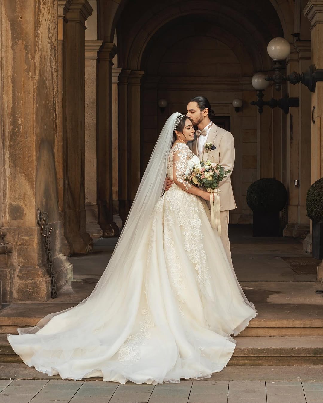 Post 8 by Yasemin K. | Photographer for Weddings & more on Instagram (carousel)