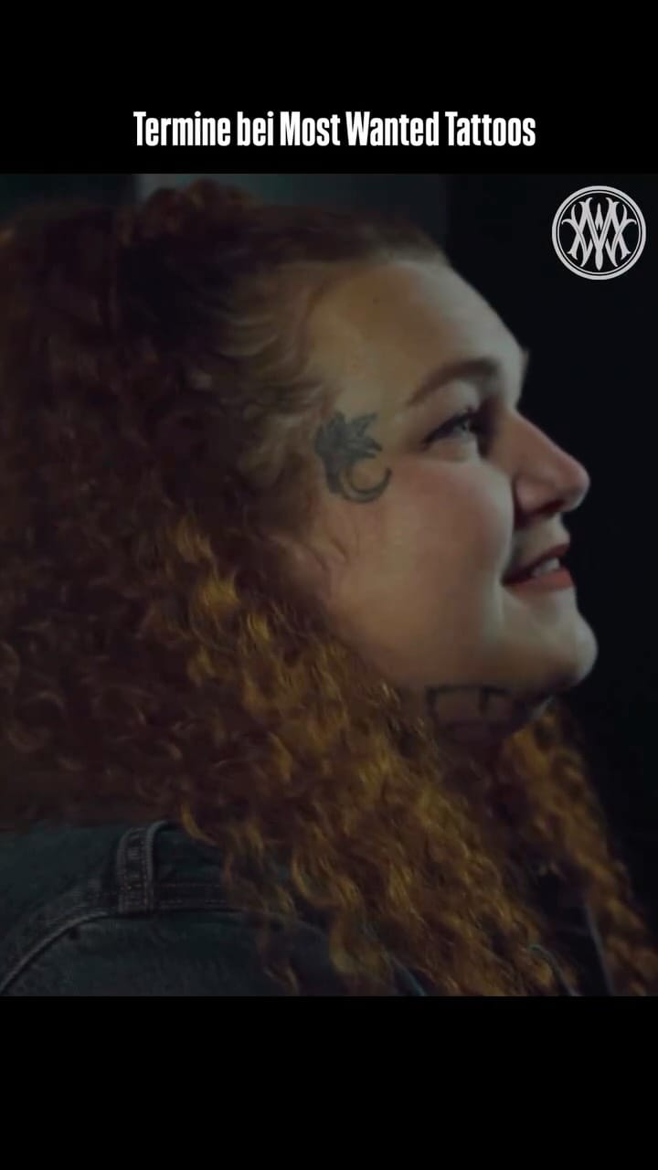 Post 7 by Tina Hundertfarben Tattoo Artist on Instagram (video)