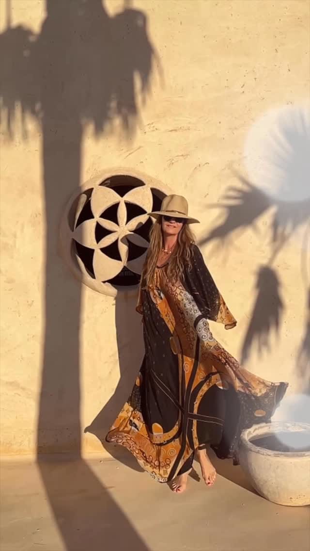 Post 4 by Julia Prislin on Instagram (video)