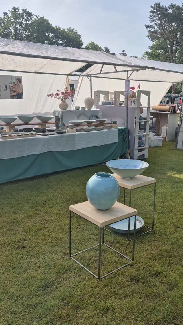 Post 1 by Caro-K ceramics on Instagram (video)