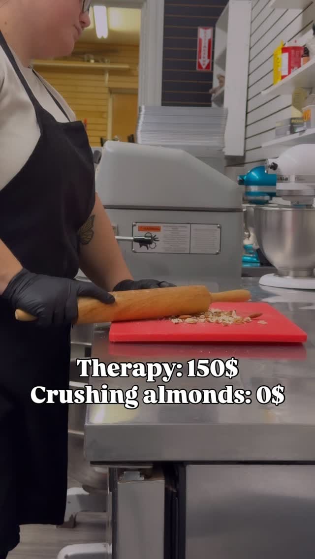 Post 2 by Blissful Brownies MTL inc. on Instagram (video)