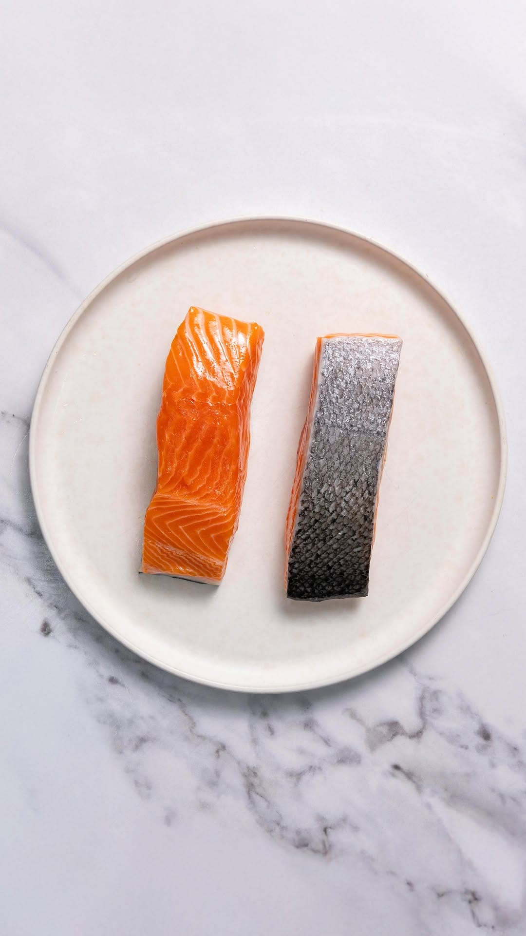 Post 8 by Daily Seafood on Instagram (video)