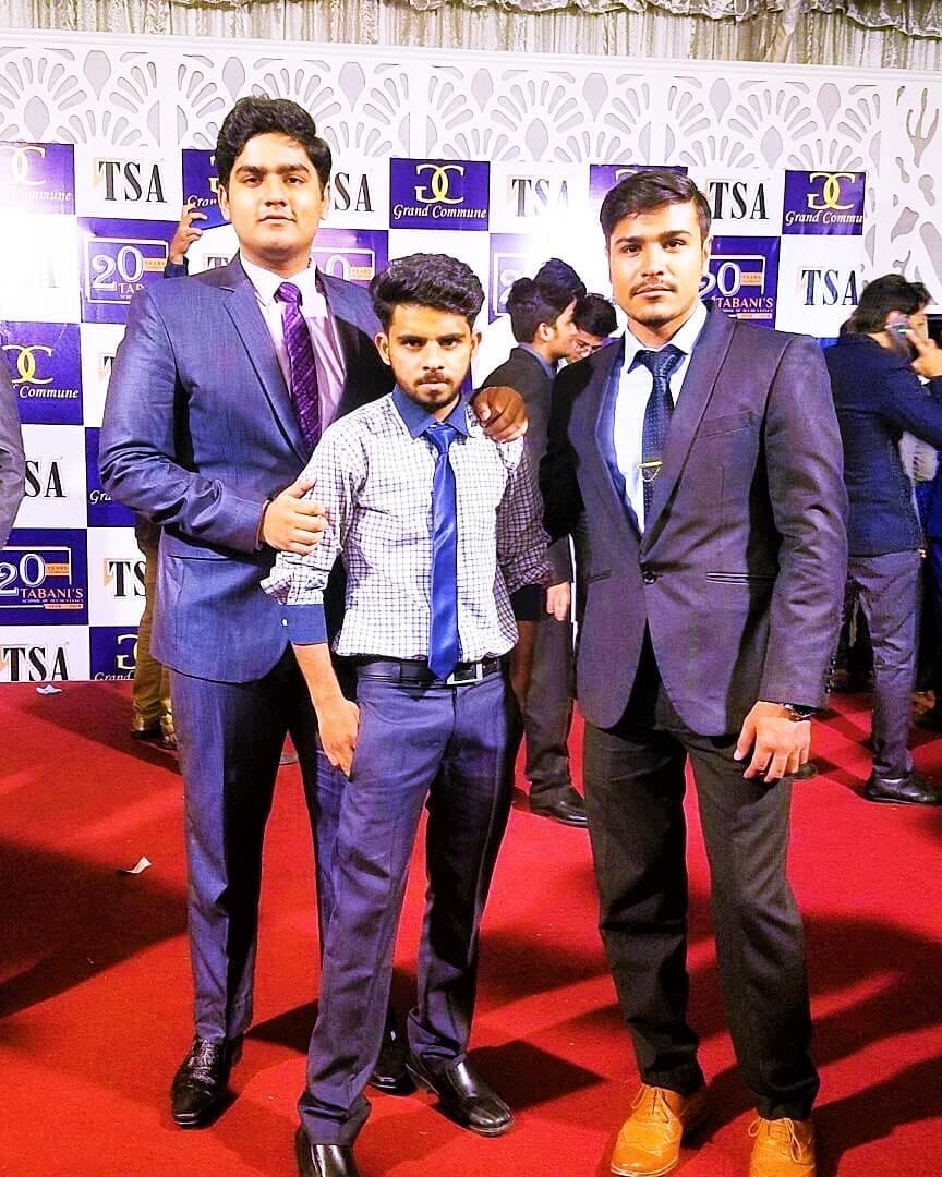 Post 10 by Talha Durrani on Instagram (carousel)