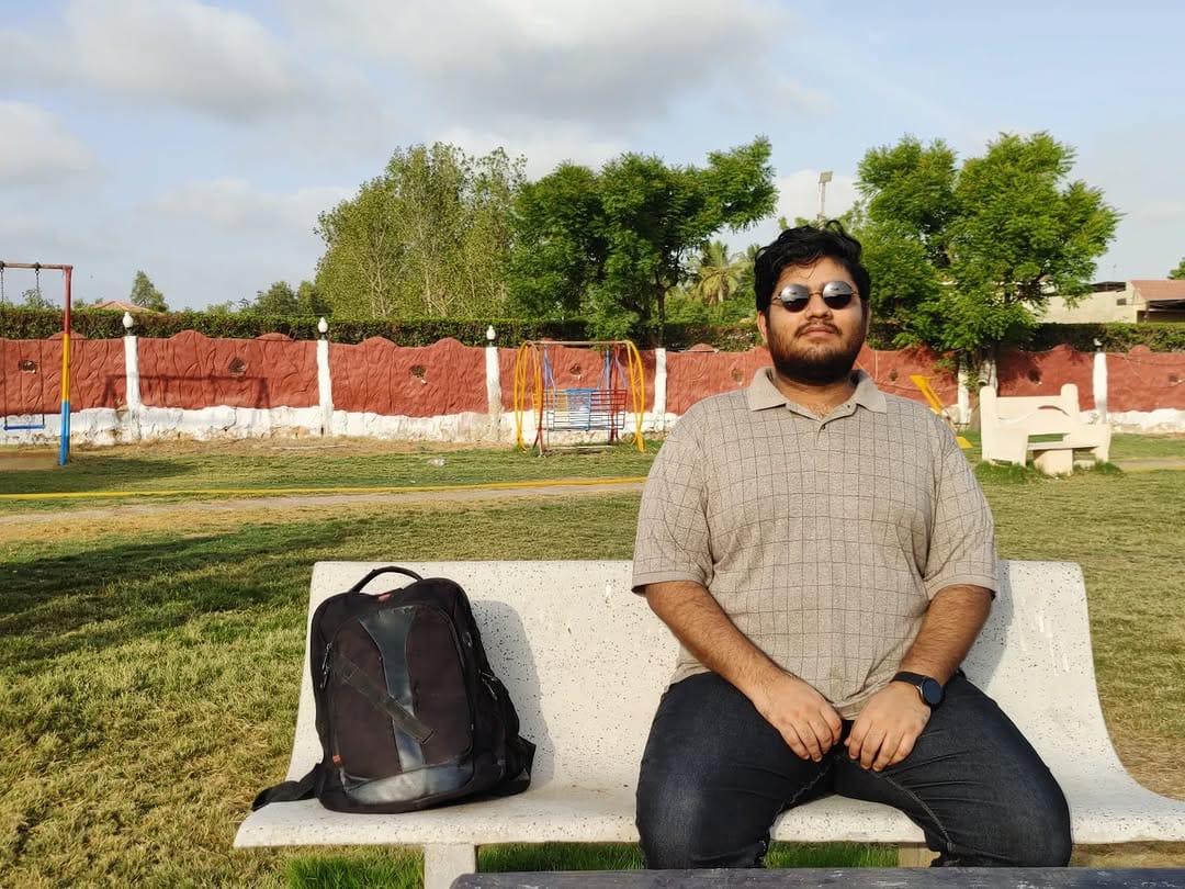 Post 7 by Talha Durrani on Instagram (image)