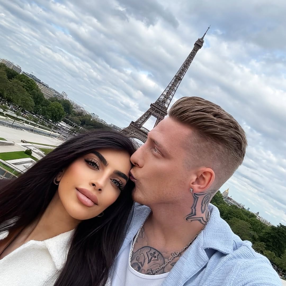 Post 9 by 𝐌𝐢𝐤𝐞 𝐁𝐫𝐨𝐰𝐧 on Instagram (image)