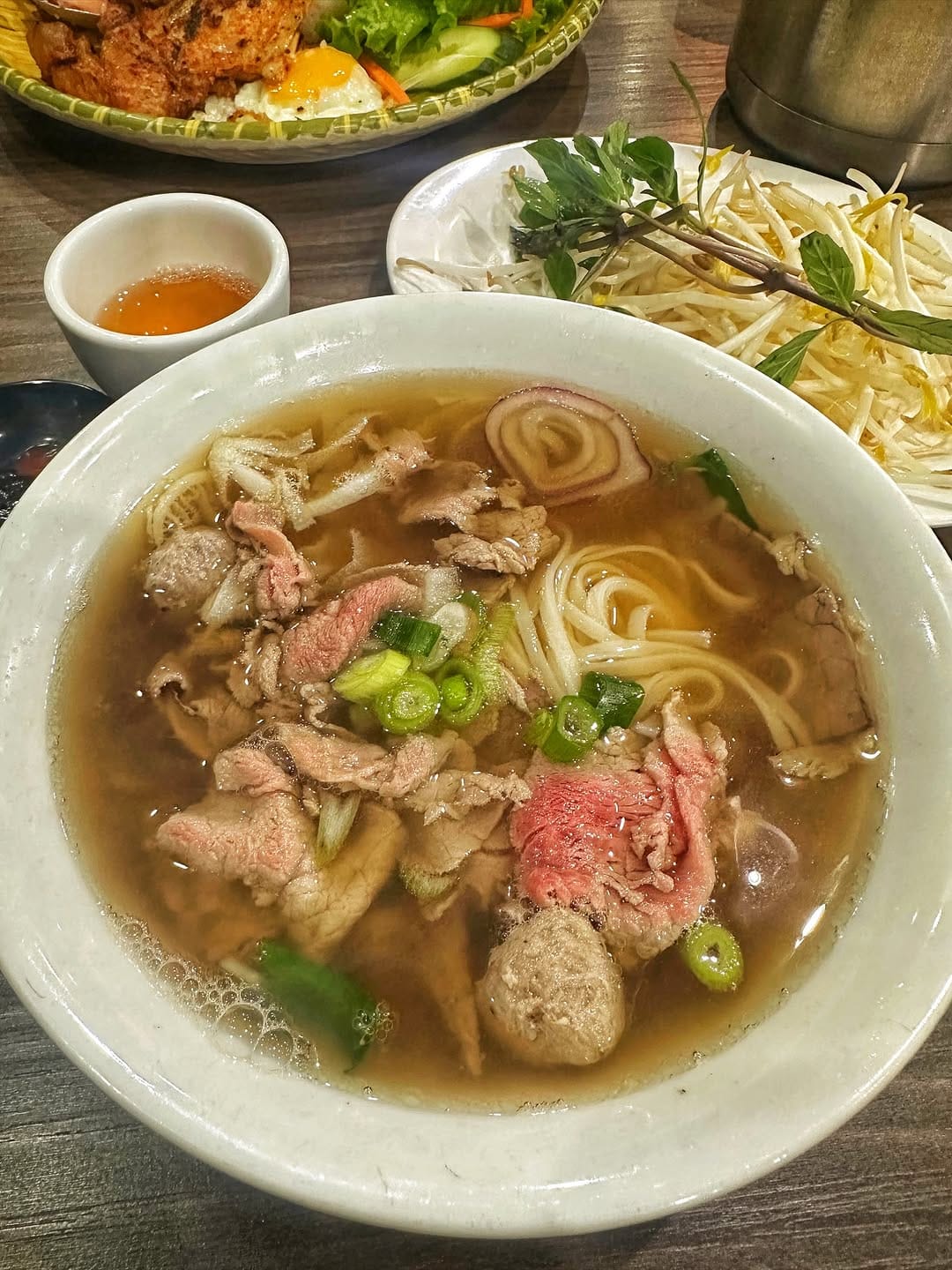 Post 6 by Riz on Instagram (image)