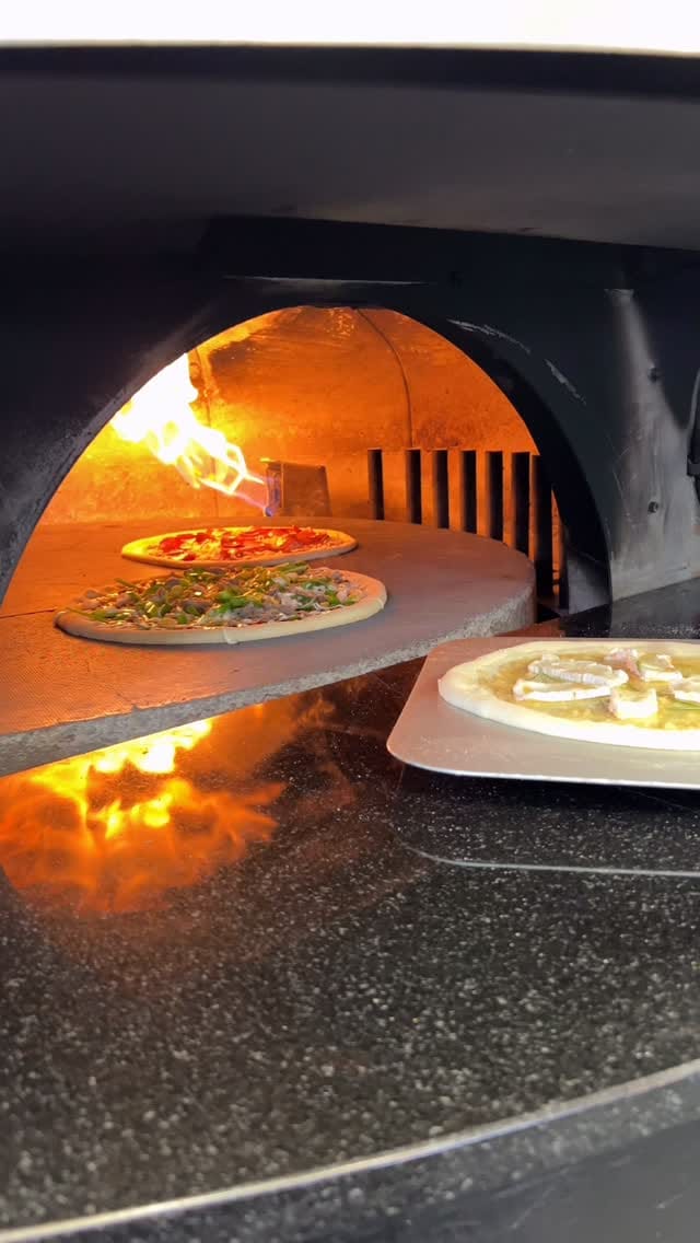 Post 4 by The Real Pizza Company on Instagram (video)