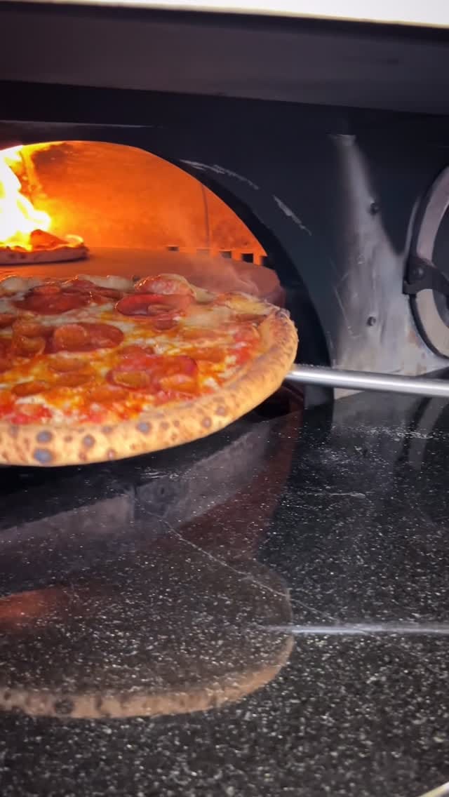 Post 9 by The Real Pizza Company on Instagram (video)