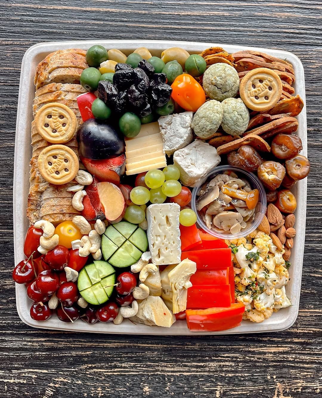 Post 10 by MeetNCheese on Instagram (image)