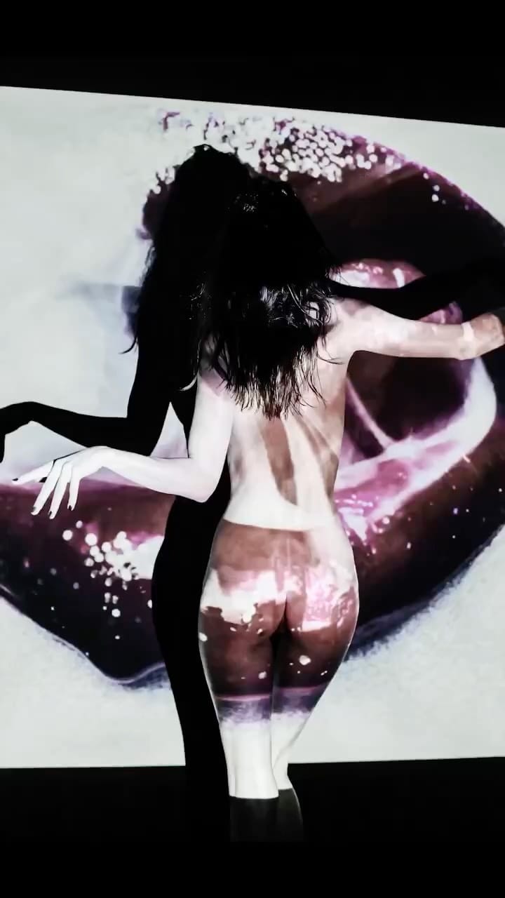 Post 10 by Daniela Glunz on Instagram (video)