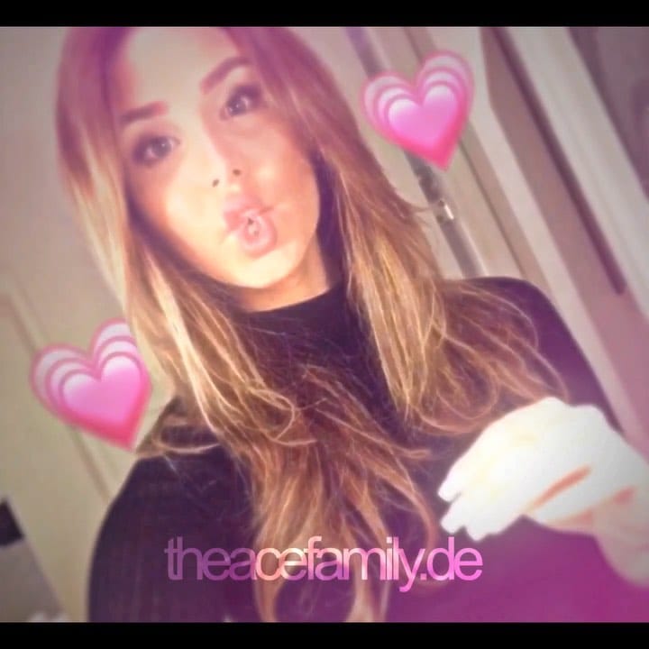 Post 3 by fanpage | amelie on Instagram (video)