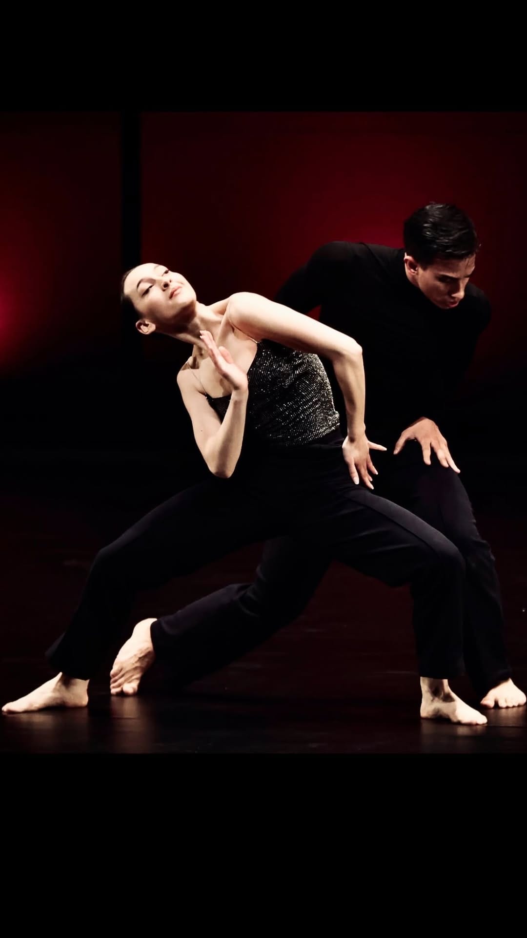 Post 4 by ＭＡＲＩＡ  ＫＯＵＳＯＵＮＩ on Instagram (video)