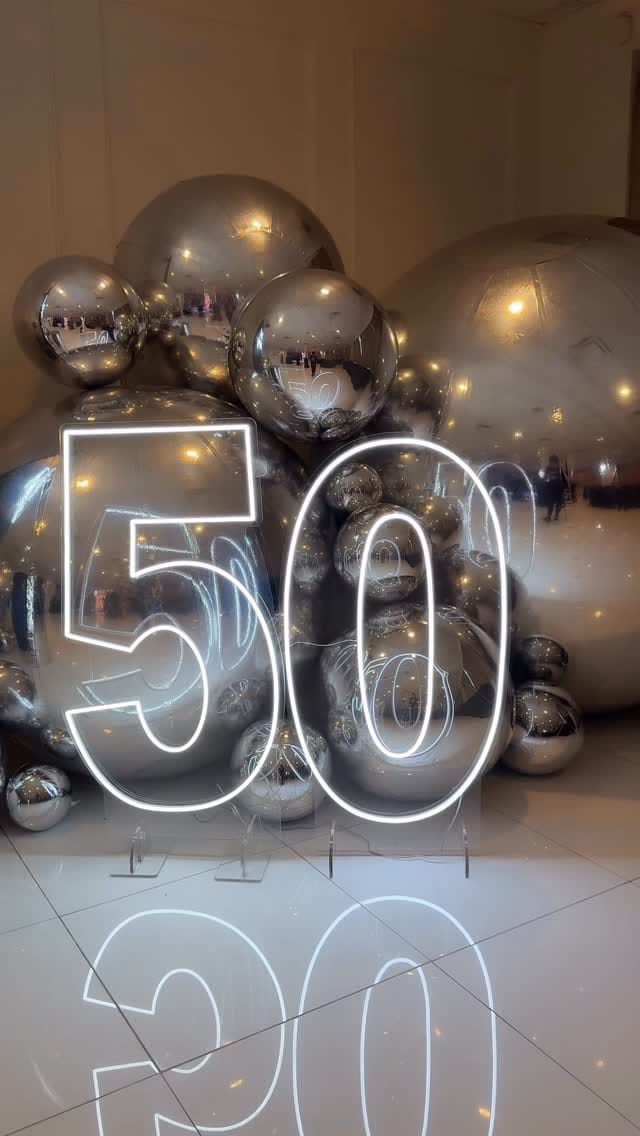 Post 1 by Alex Jiménez | Balloon Artist | GTA on Instagram (video)