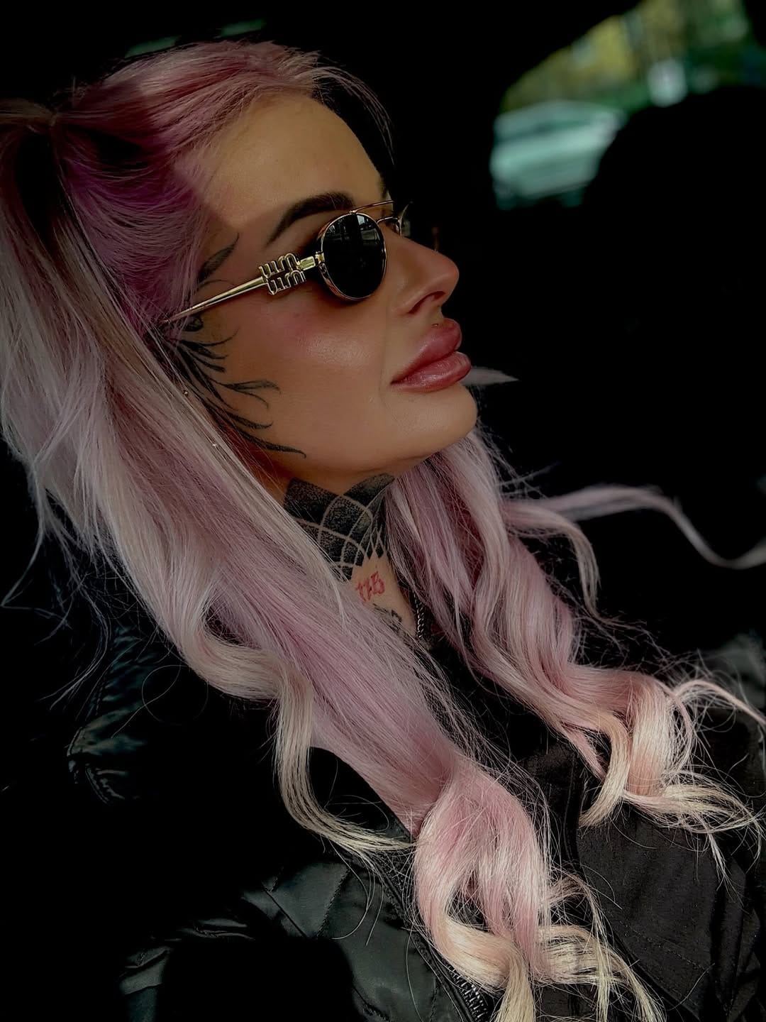 Post 4 by 𝓕𝓻𝓪𝓷𝔃𝓲   ♥ on Instagram (image)