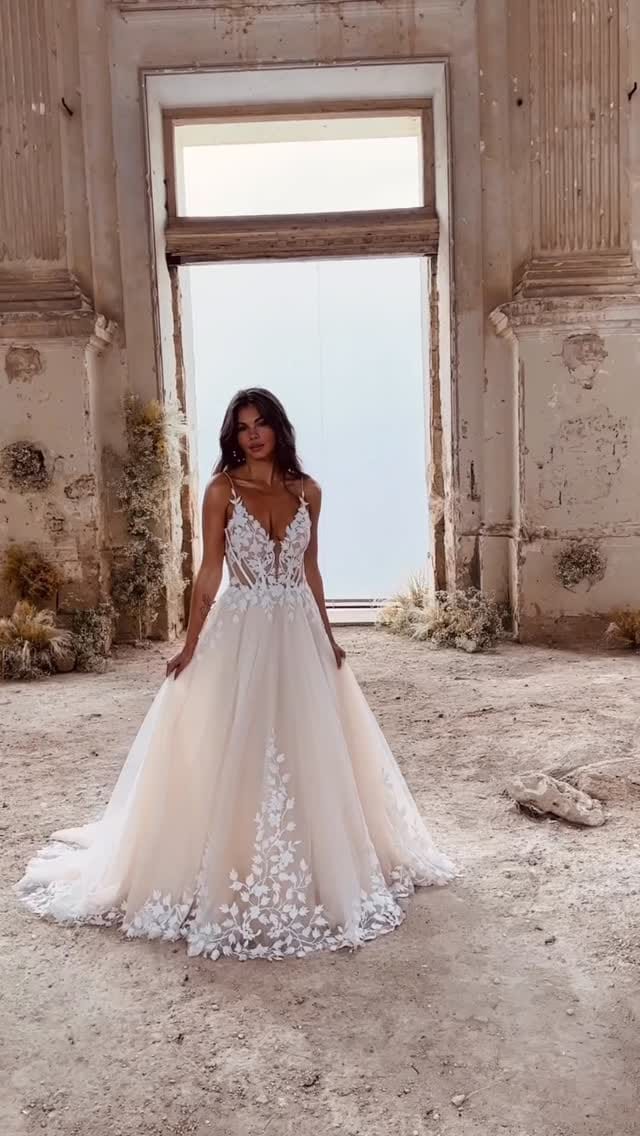Post 4 by Jils-Bride Neumünster on Instagram (video)