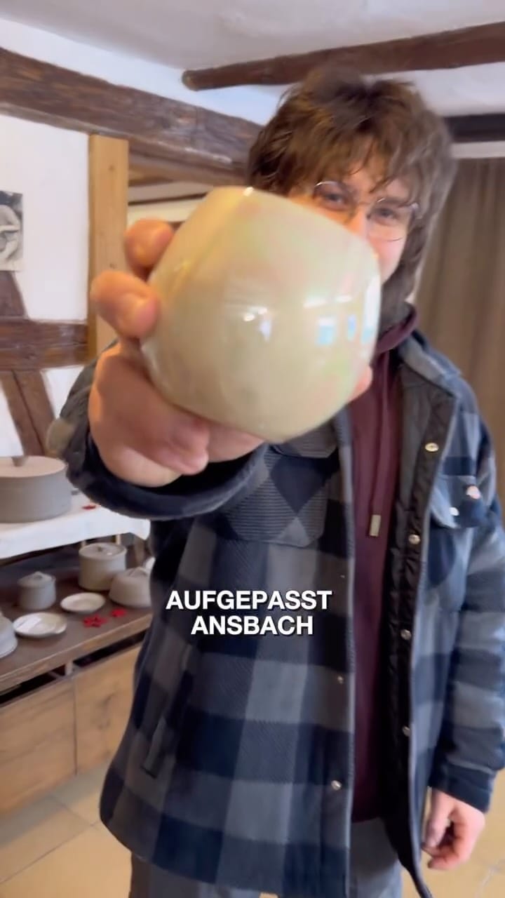 Post 3 by Fil Ceramics on Instagram (video)