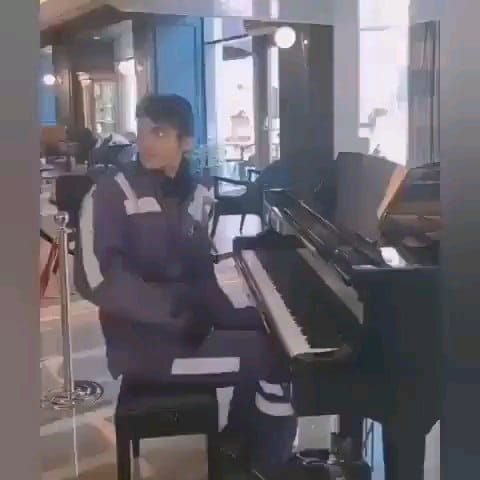 Post 10 by Ceren Boztepe on Instagram (video)