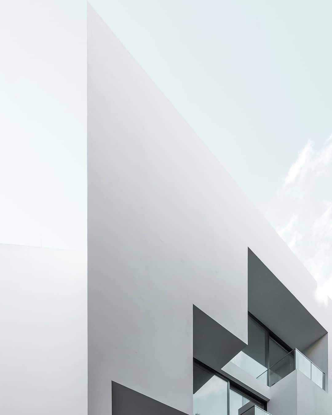 Post 9 by Jacek Nowak on Instagram (image)