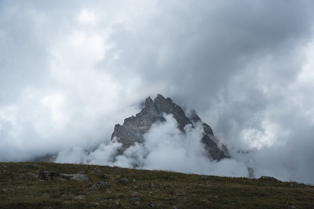 Post 3 by Felix Kiss | Landscape & Travel / Hiking on Instagram (carousel)