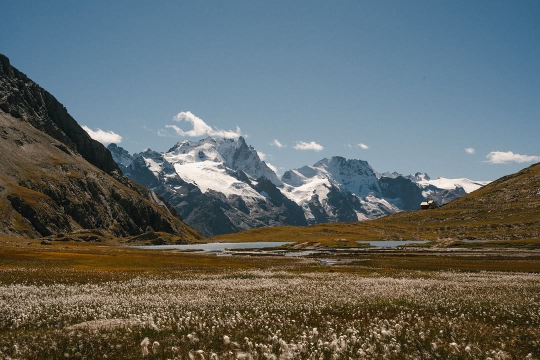 Post 1 by Felix Kiss | Landscape & Travel / Hiking on Instagram (carousel)