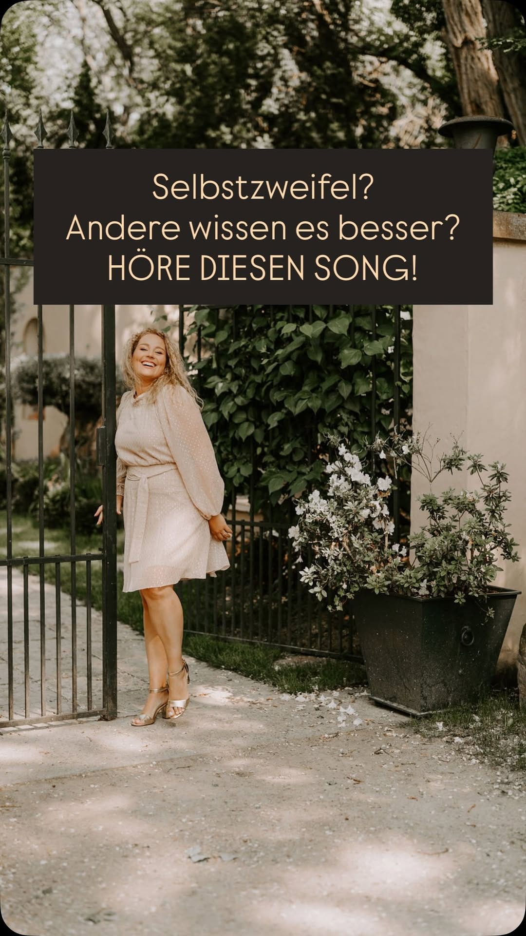 Post 6 by Freie Traurednerin & Hochzeitssängerin Jennifer Waack on Instagram (video)