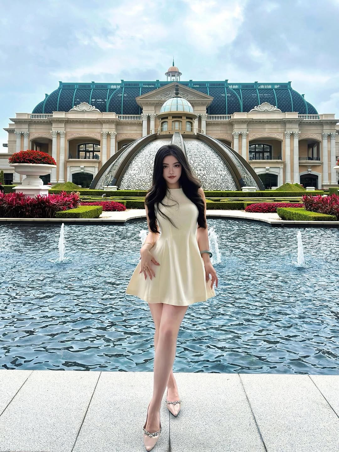 Post 7 by Do77reen on Instagram (carousel)
