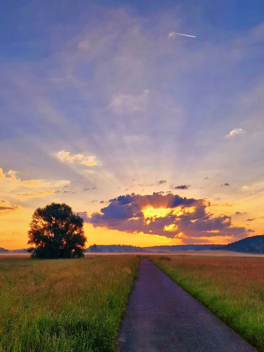 Post 1 by Christian Stolz on Instagram (image)