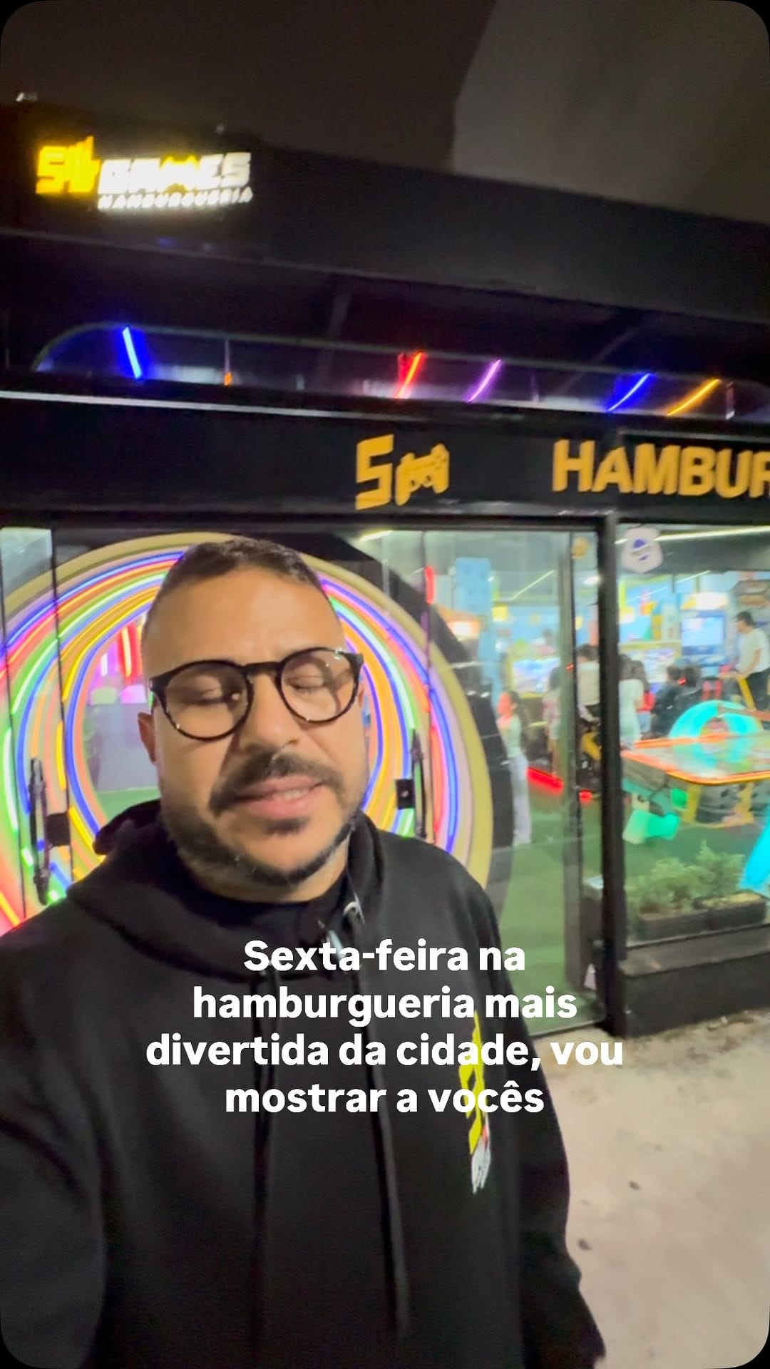 Post 2 by SillGames Cabo Frio | Hamburgueria Temática on Instagram (video)