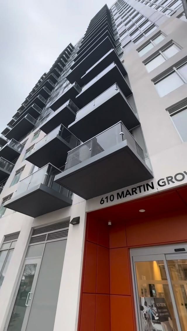 Post 5 by Derek Penny on Instagram (video)