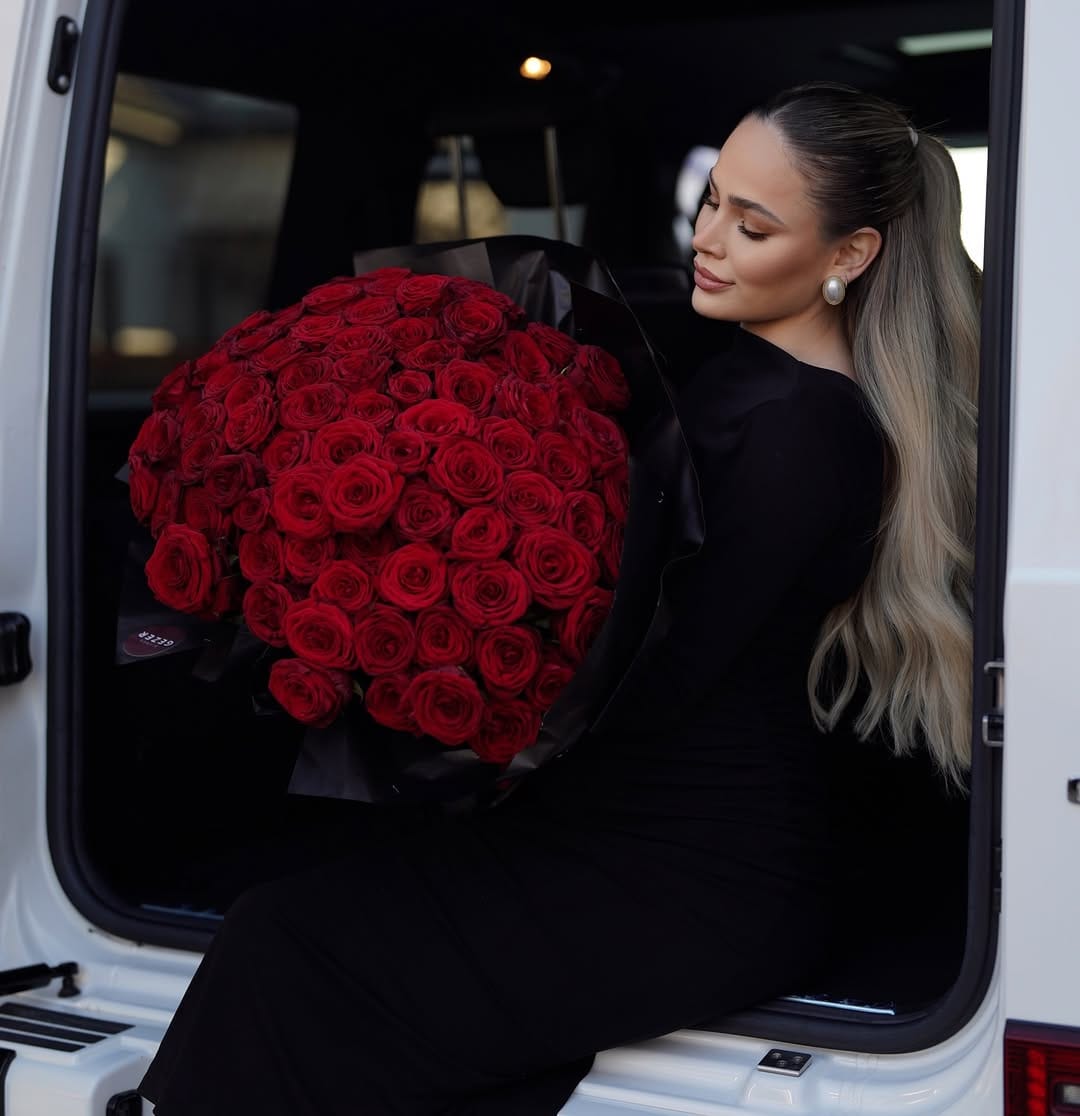 Post 7 by BLUMEN GEZER | Floristik aus Meisterhand seit über 30 Jahren on Instagram (carousel)