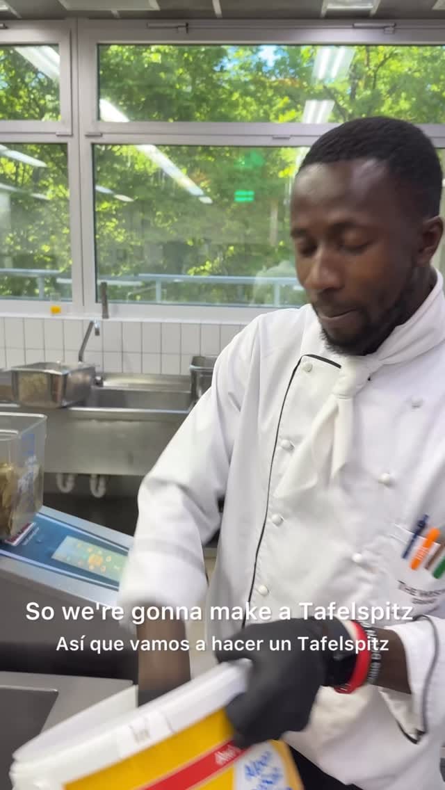 Post 1 by The black Chef “Coach”| private account:  moreno_saho on Instagram (video)