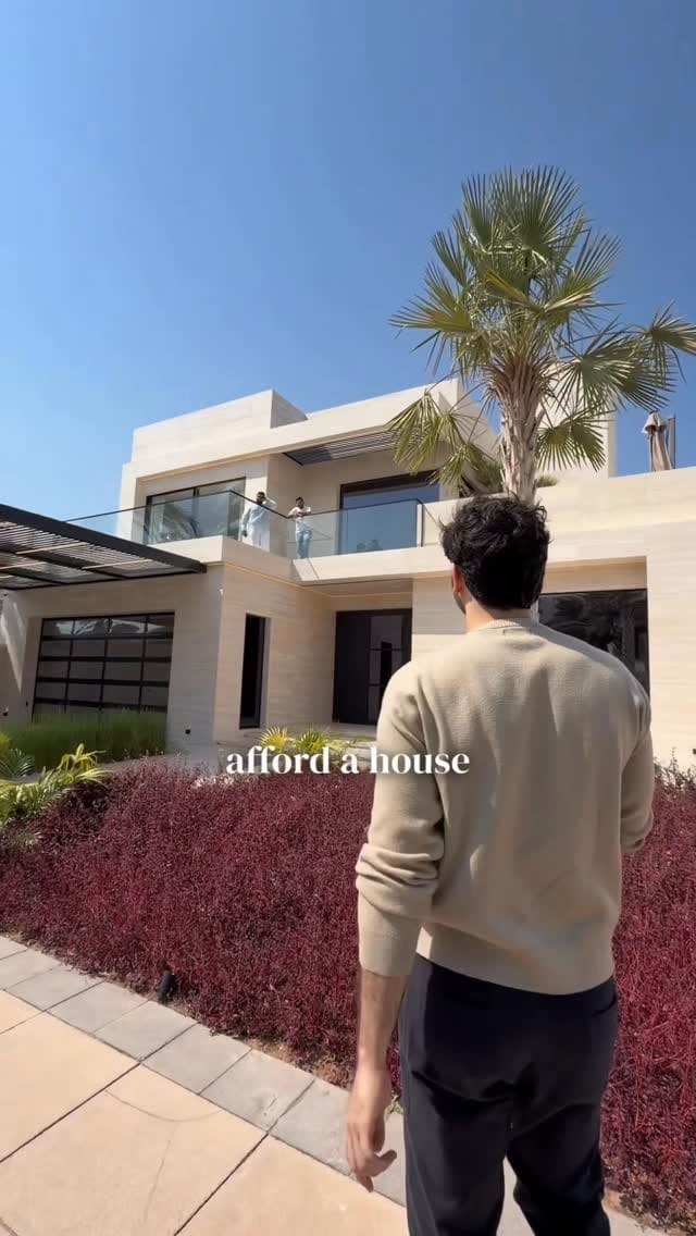 Post 1 by Chirag Suri on Instagram (video)