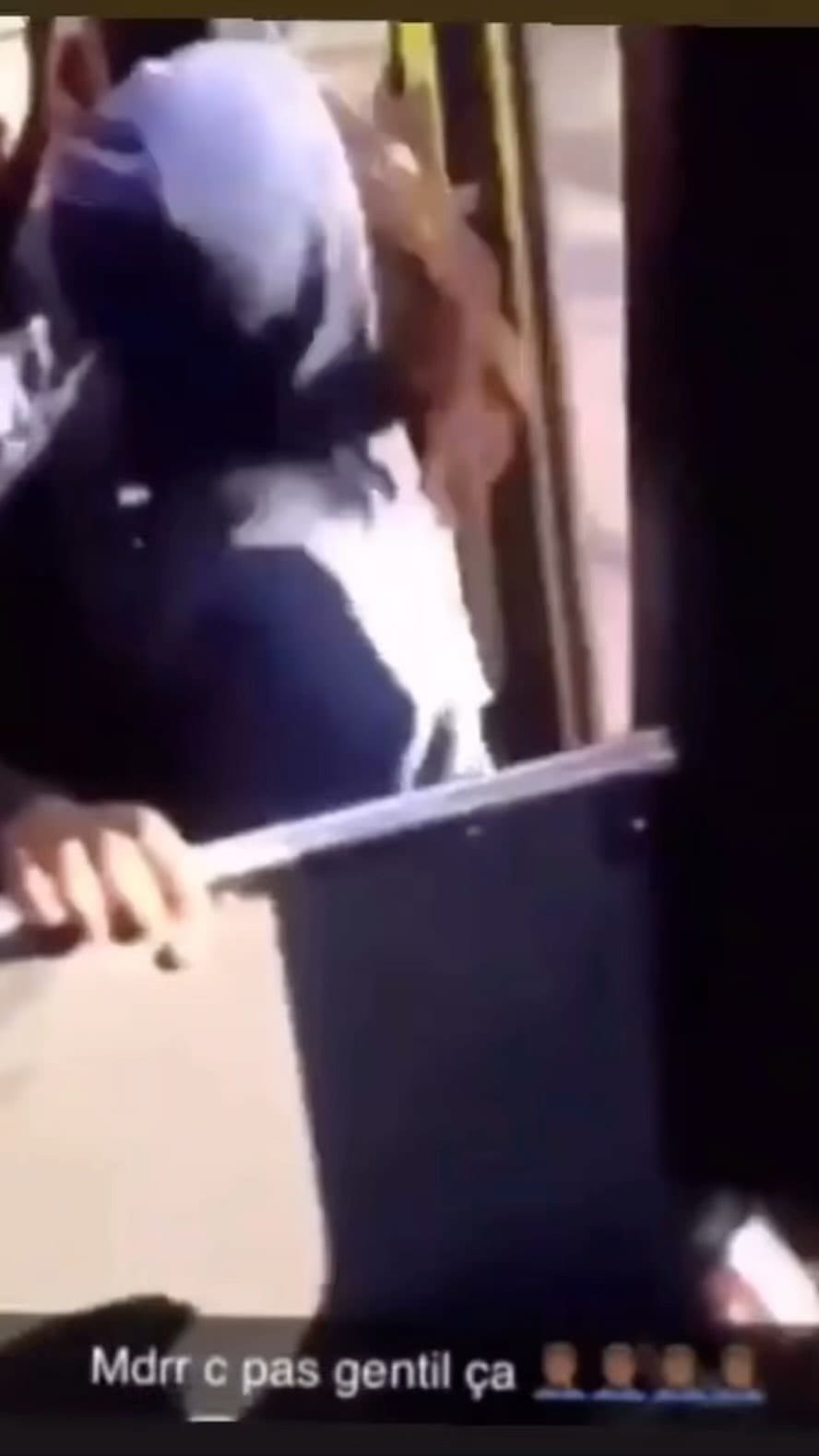 Post 8 by videos_folles94 on Instagram (video)