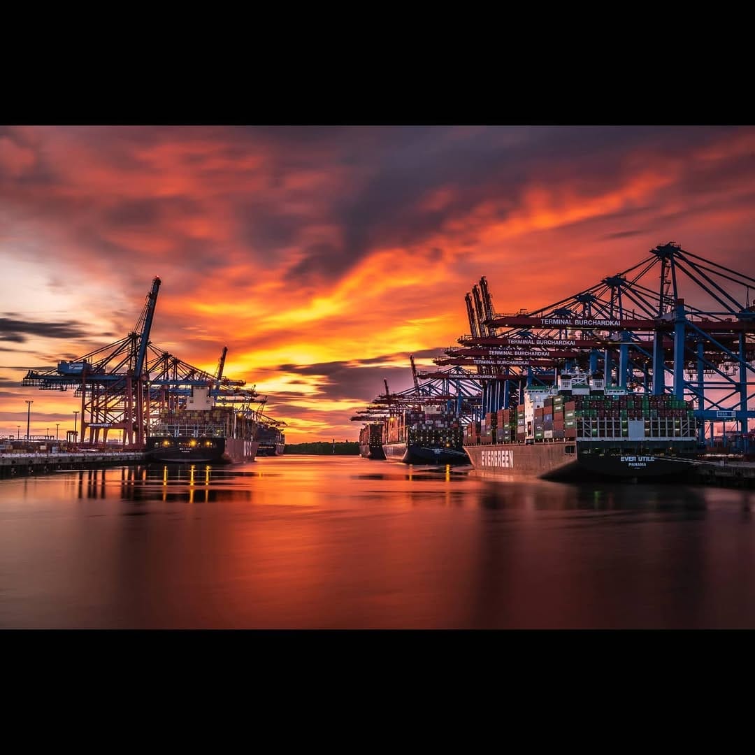 Post 8 by Daniel Platz - Germany on Instagram (carousel)