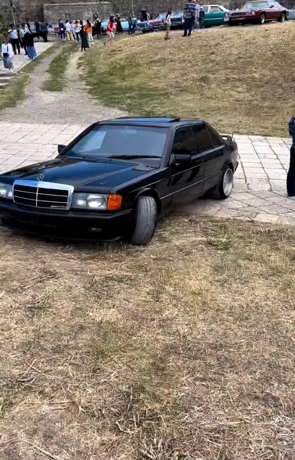 Post 8 by 190 2.5-16 on Instagram (video)