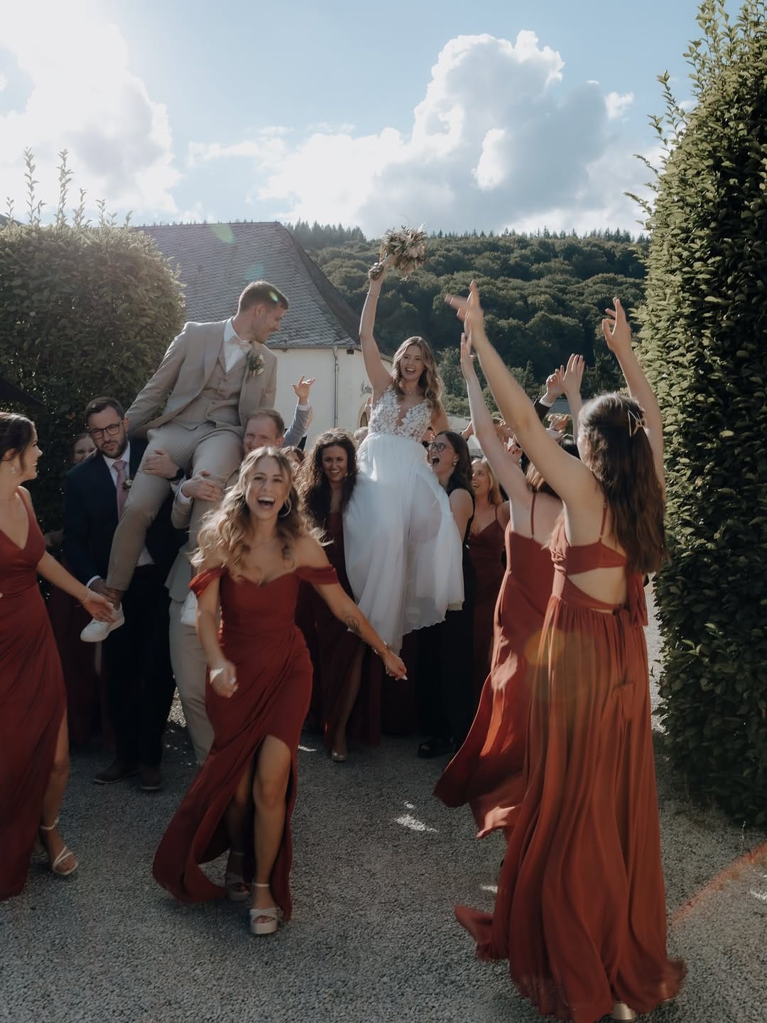 Post 8 by Simone | Hochzeitsfotografin on Instagram (carousel)