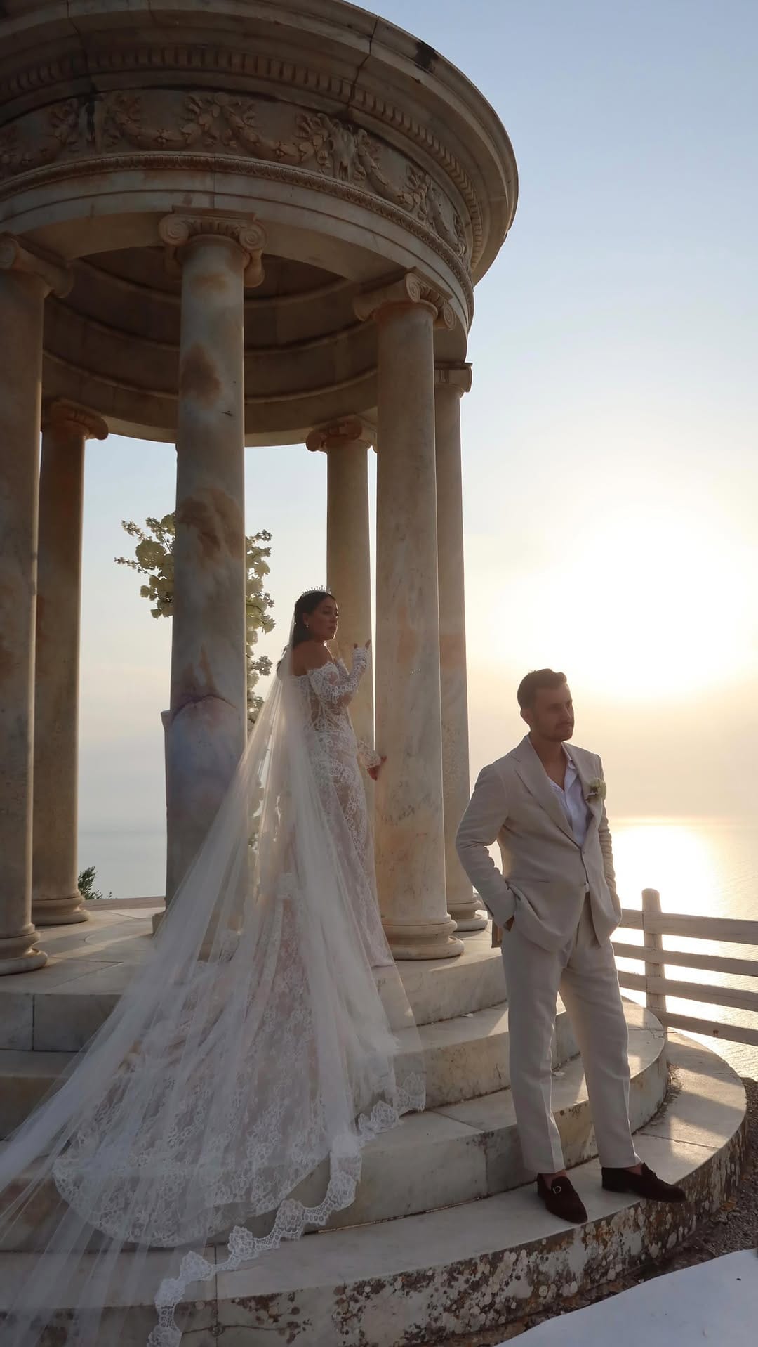 Post 6 by WEDDING PHOTOGRAPHERS Lake Como, Tuscany, Italy, Mallorca on Instagram (video)