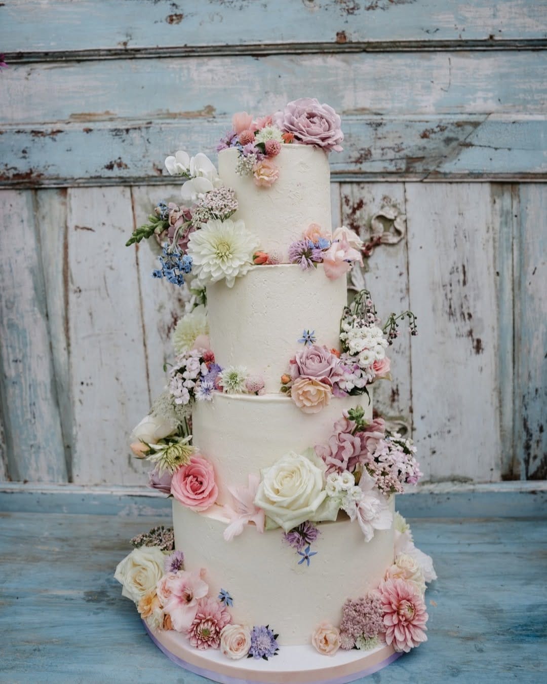 Post 10 by Hochzeitstorten / Sweet Table on Instagram (image)