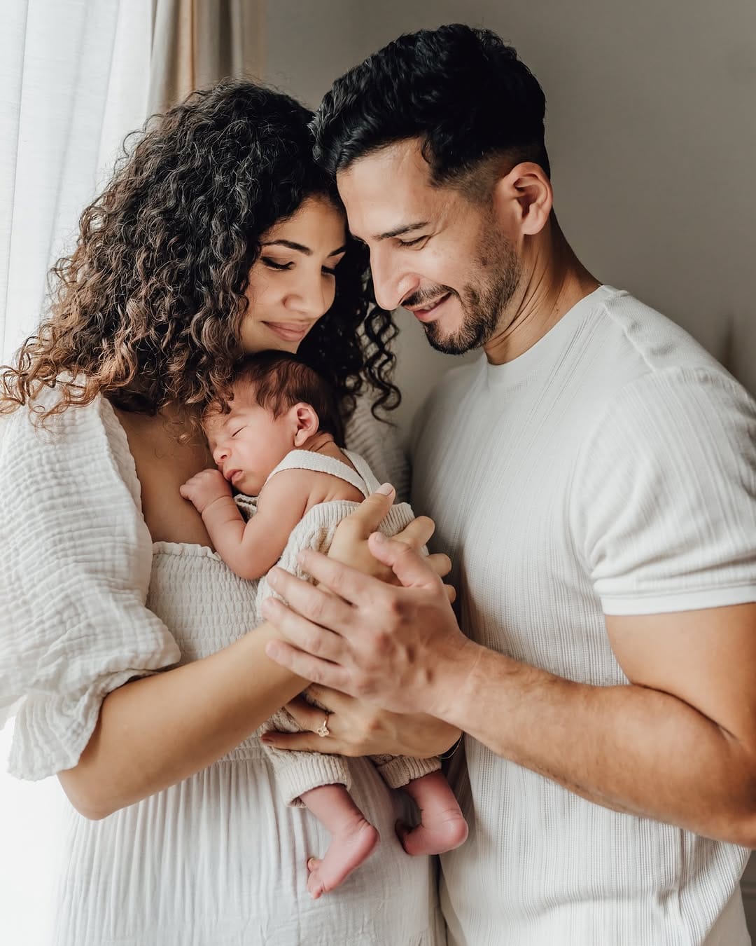 Post 10 by Aga | Family & Maternity Photographer | Alicante Benidorm Calp on Instagram (carousel)