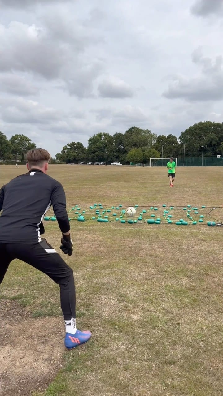 Post 10 by Future Goalkeeping on Instagram (video)