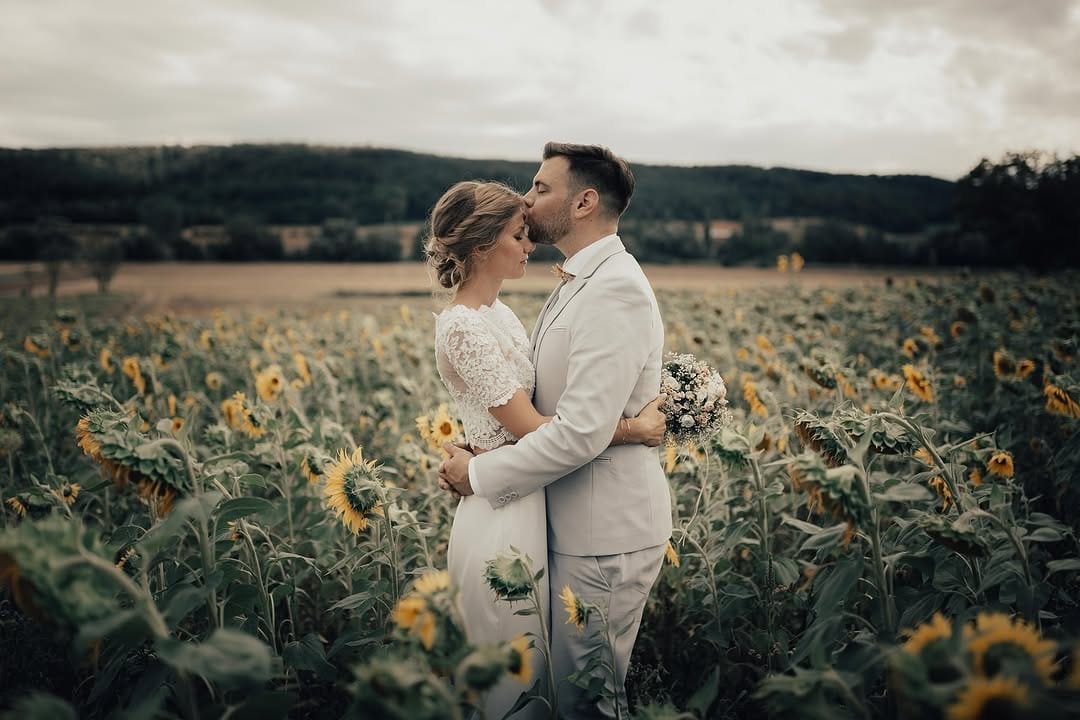 Post 10 by Morgenlicht Wedding on Instagram (carousel)