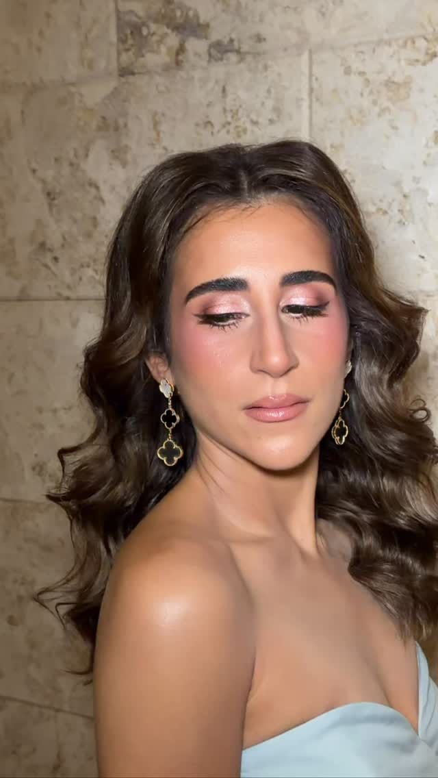 Post 6 by ALAN | Makeup Artist on Instagram (video)