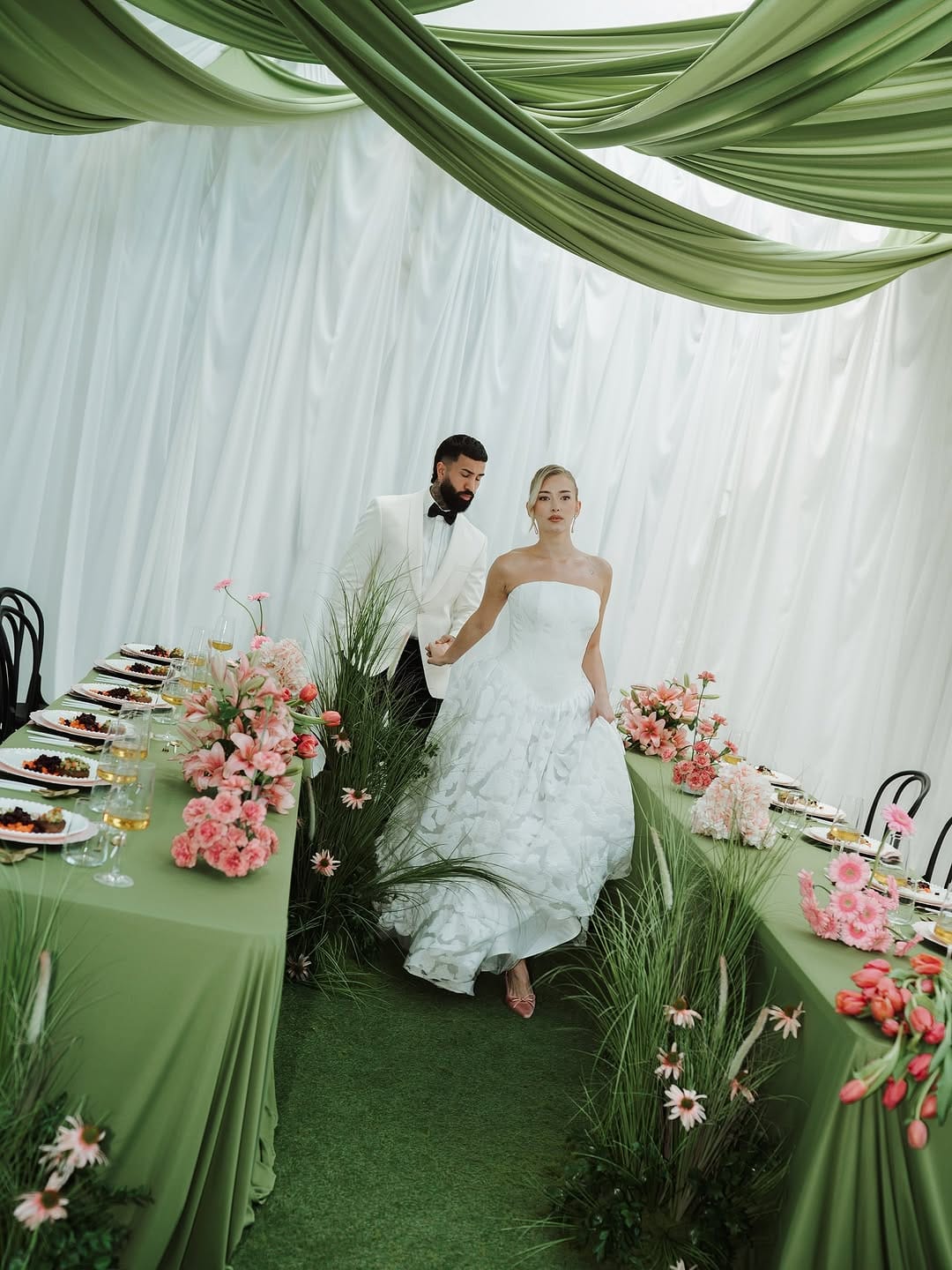 Post 7 by Wedding Photography & Film Duo on Instagram (carousel)