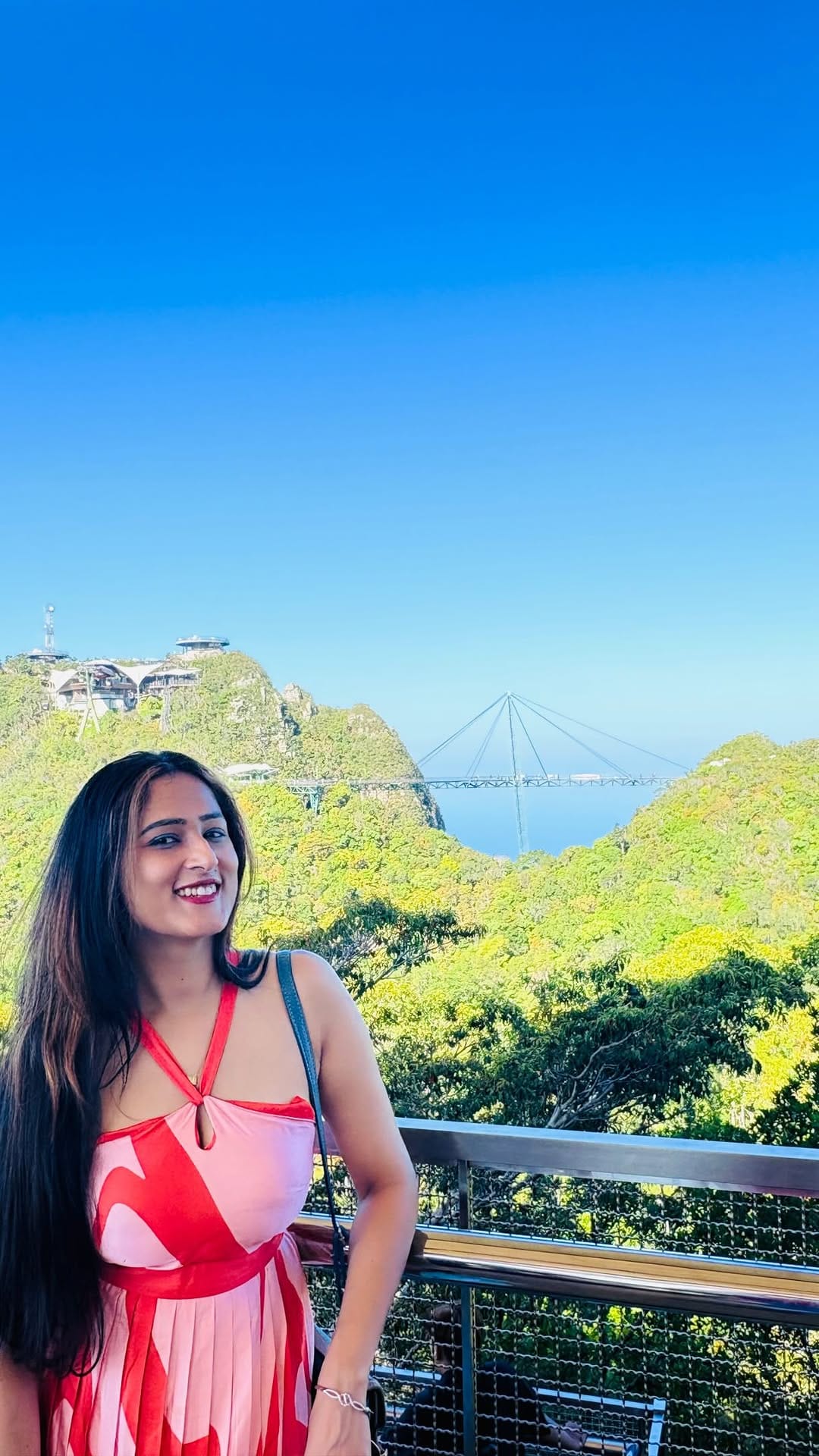 Post 2 by Dr Tanisha Sayantani Sinha on Instagram (video)