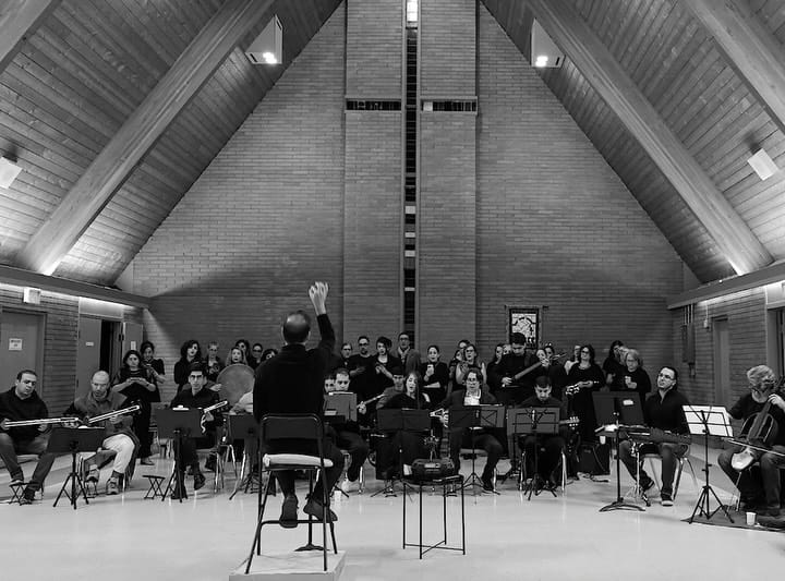 Post 10 by VANCHOIR on Instagram (carousel)